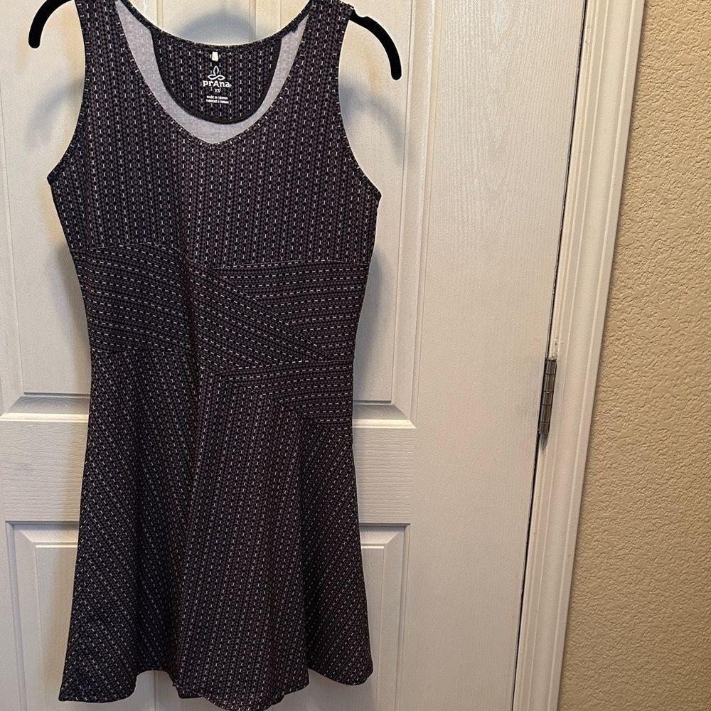 Prana Black and White Geometric Mini Dress Size XS